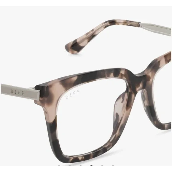 Diff Bella Blue Light Blocker Glasses - Picture 3 of 8